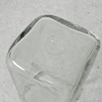 イランのガラスボトル