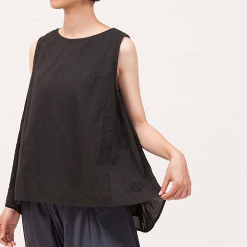 RHヨコ刺繍ノースリトップ